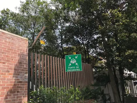 Cerca perimetral Castropol Plaza