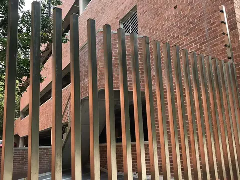 Cerca perimetral Castropol Plaza
