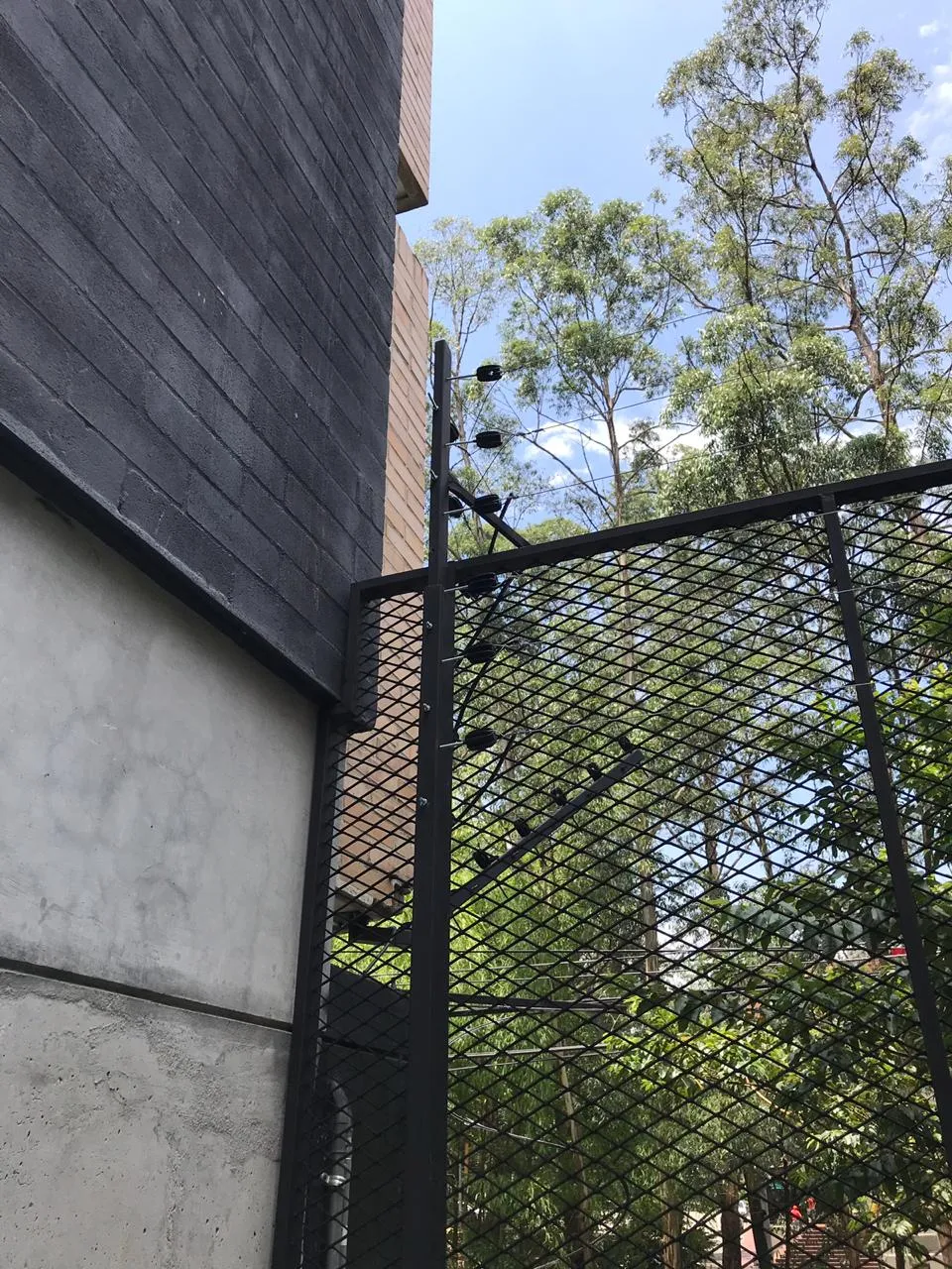 Cerca eléctrica perimetral instalada por Electricercas